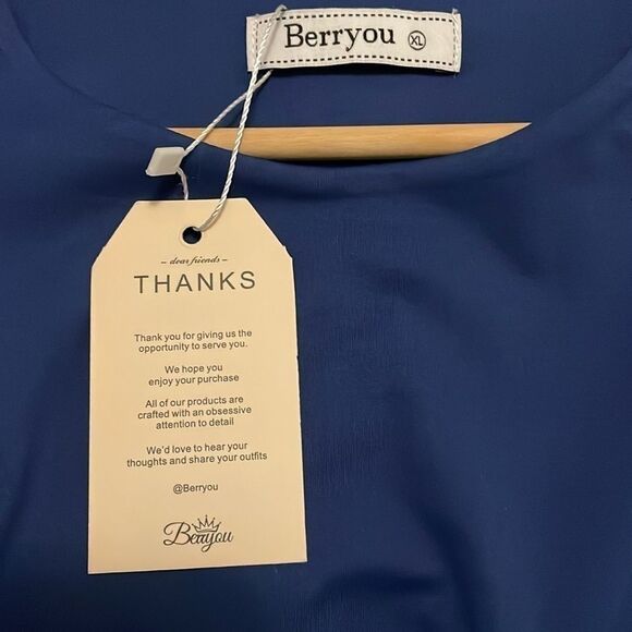 NEW BERRYOU | top XL - Picture 4 of 4